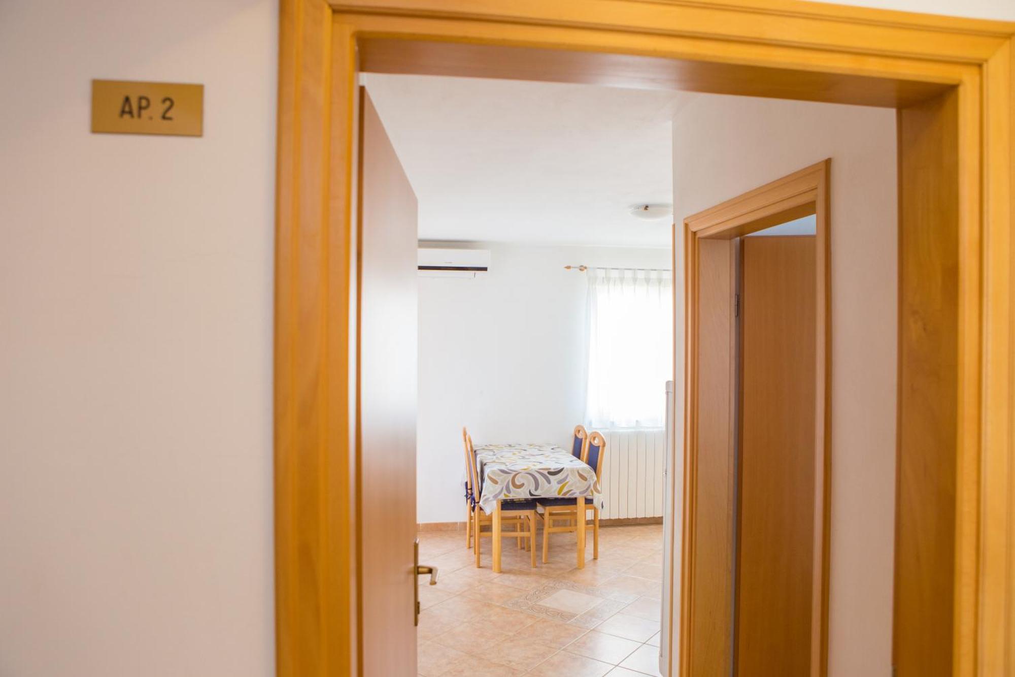 Lorena B Apartment